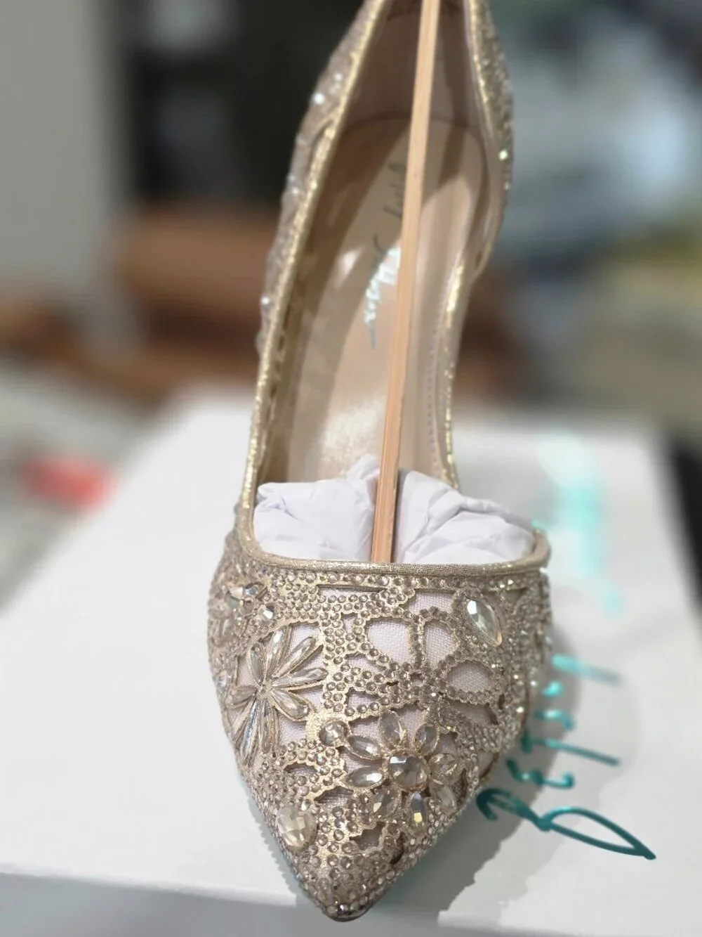 Betsey Johnson SB-CHIC Gold Crystal Heels – Size 11 – New in Box - Picture 2 of 6